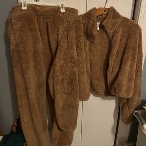 Aerie offline Cozy Brown Fleece Set (NWT)